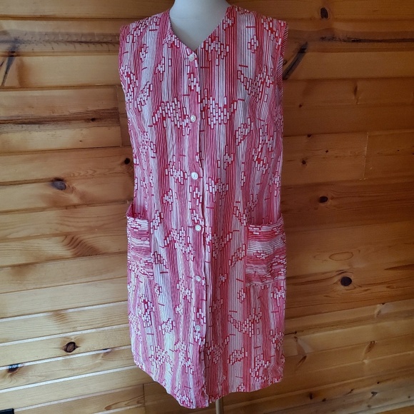 Vintage Dresses & Skirts - 1960s Unlabeled Red & White Cotton Housecoat